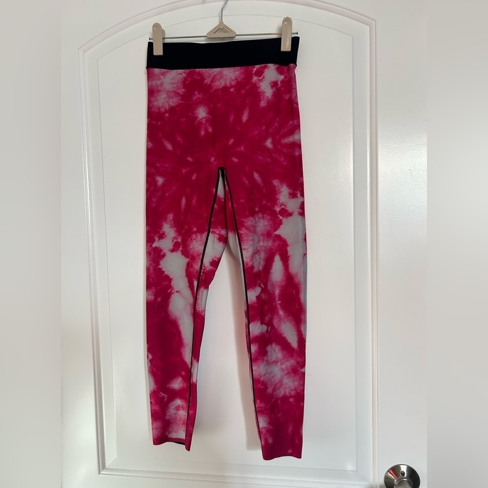 Ultracor Reverible Sprinter Pink Tie Dye 7/8 leggings size S workout gym comfy